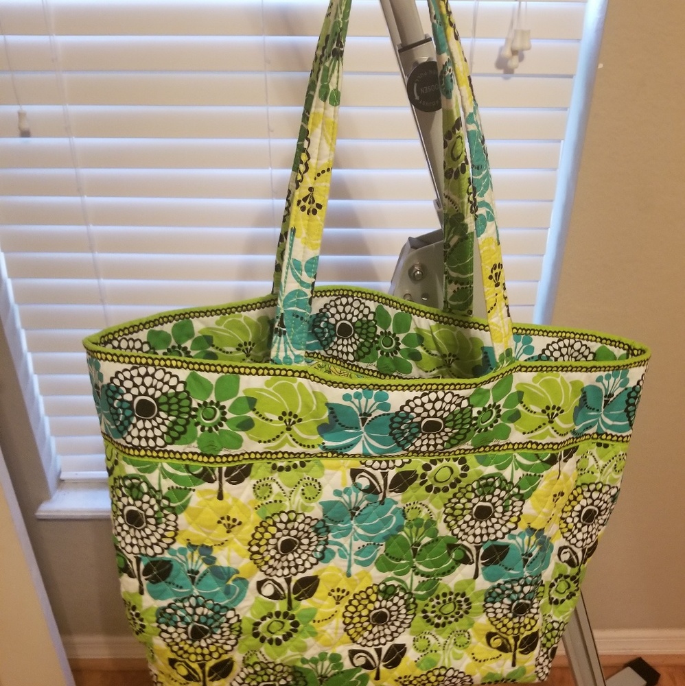 Large Vera Bradley tote